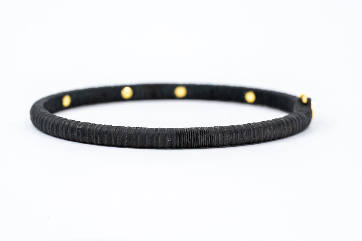 Ridge Hinged + Gold Cuff