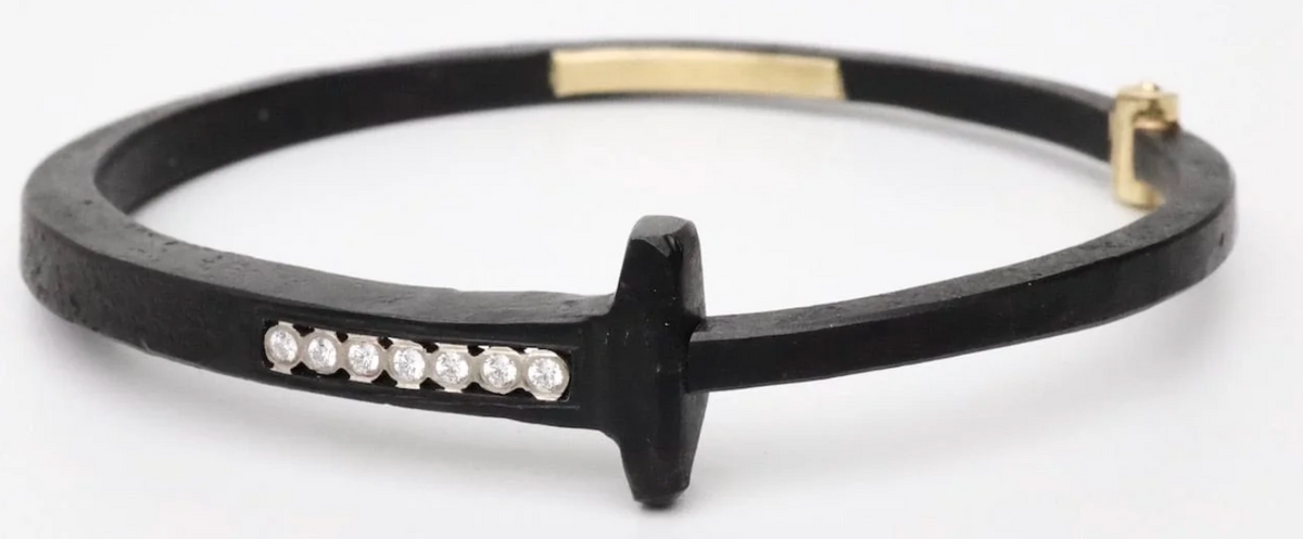 Short Stripe Diamond Nail Bracelet