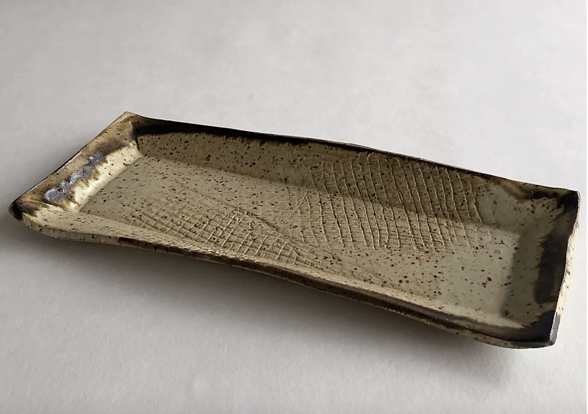 Luna Textured Tray + Sand