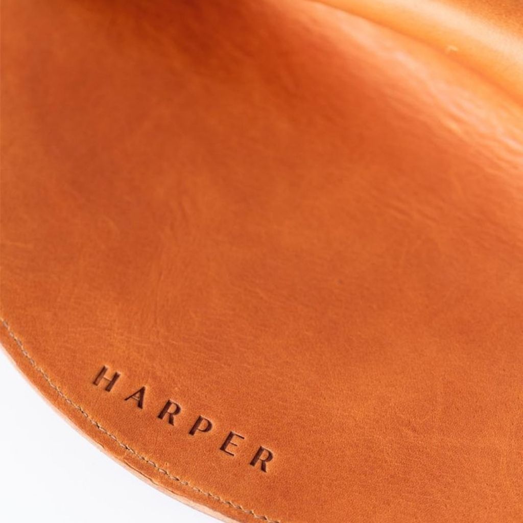 Open Door Clutch + Saddle