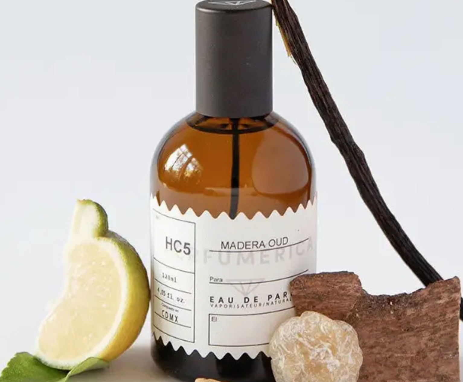 Oud Wood + Eau De Parfum (HC5)