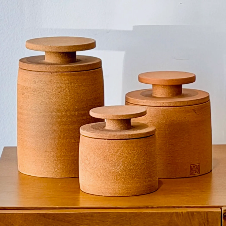 Terracotta Alto + Jars