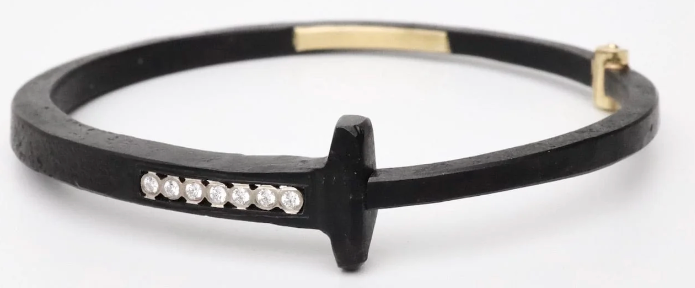 Short Stripe Diamond Nail Bracelet