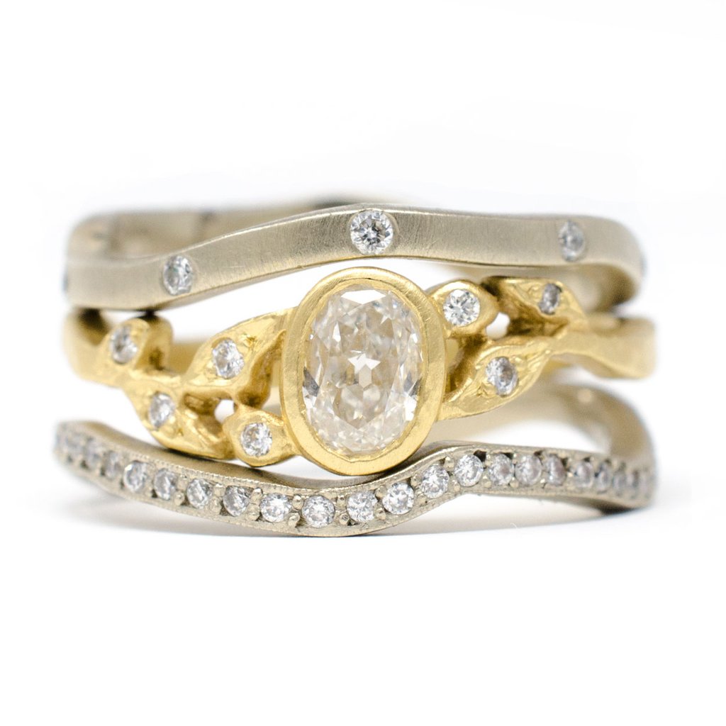 Dainty Vine Oval Diamond Leaf Ring