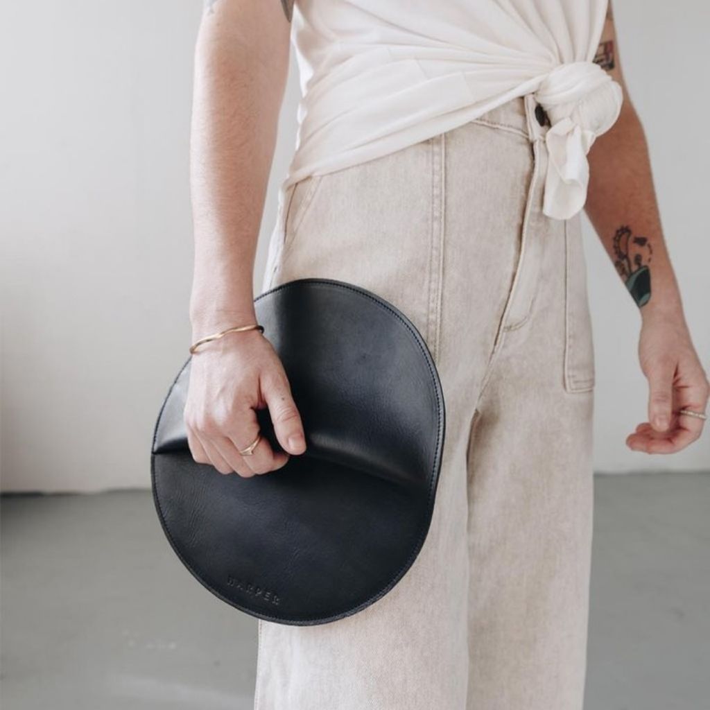 Open Door Clutch + Black