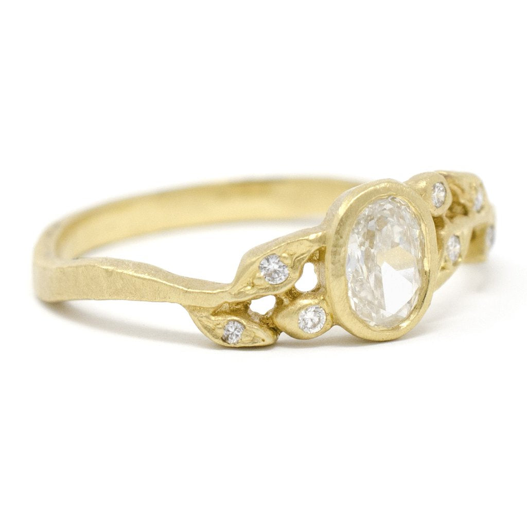 Dainty Vine Oval Diamond Leaf Ring