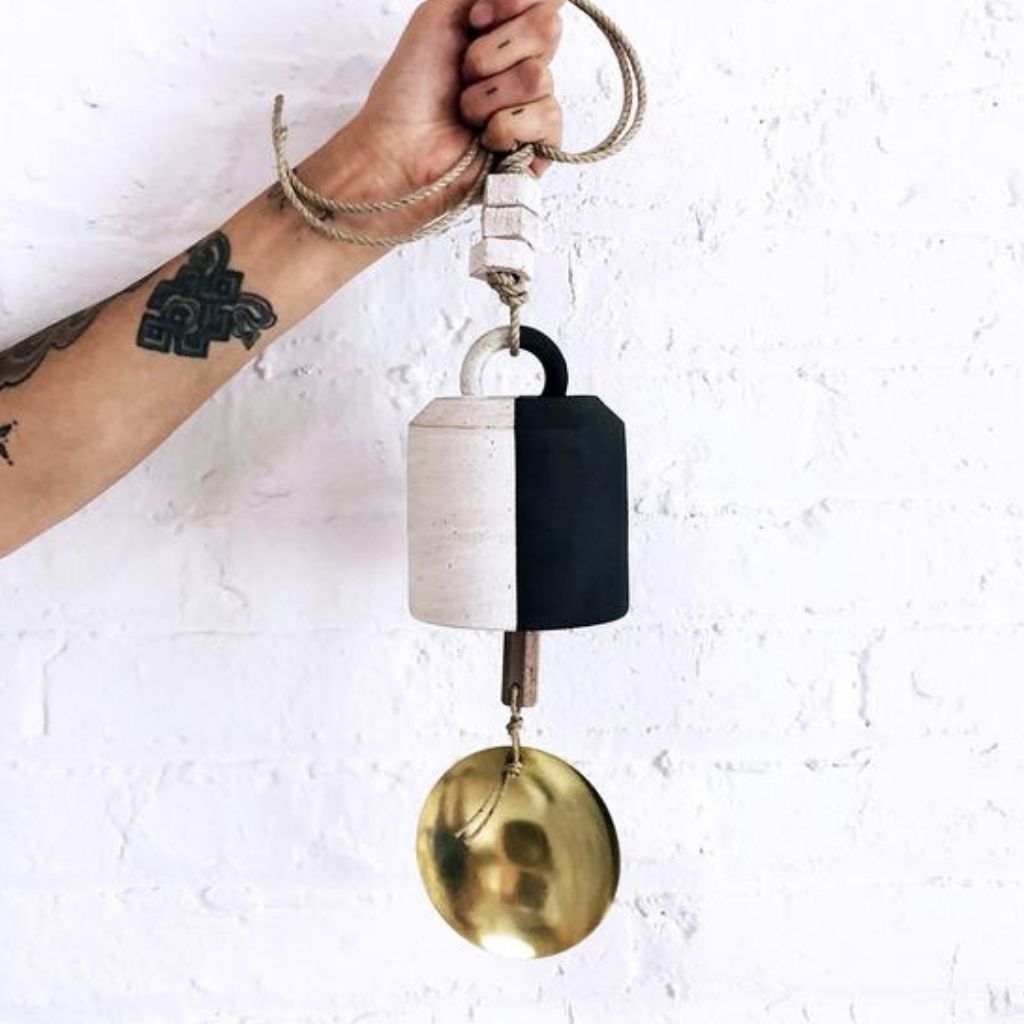 Small Wide Thrown Bell + Brass Black + White
